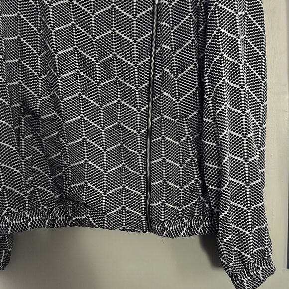 Roz & Ali Women's Jacket Large Black & White Elastic Waist - Picture 2 of 11